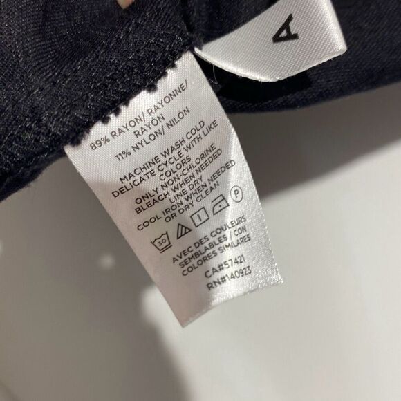 Loft Women's Black Button Front Layered Sleeveless Blouse Size Medium - Picture 5 of 6